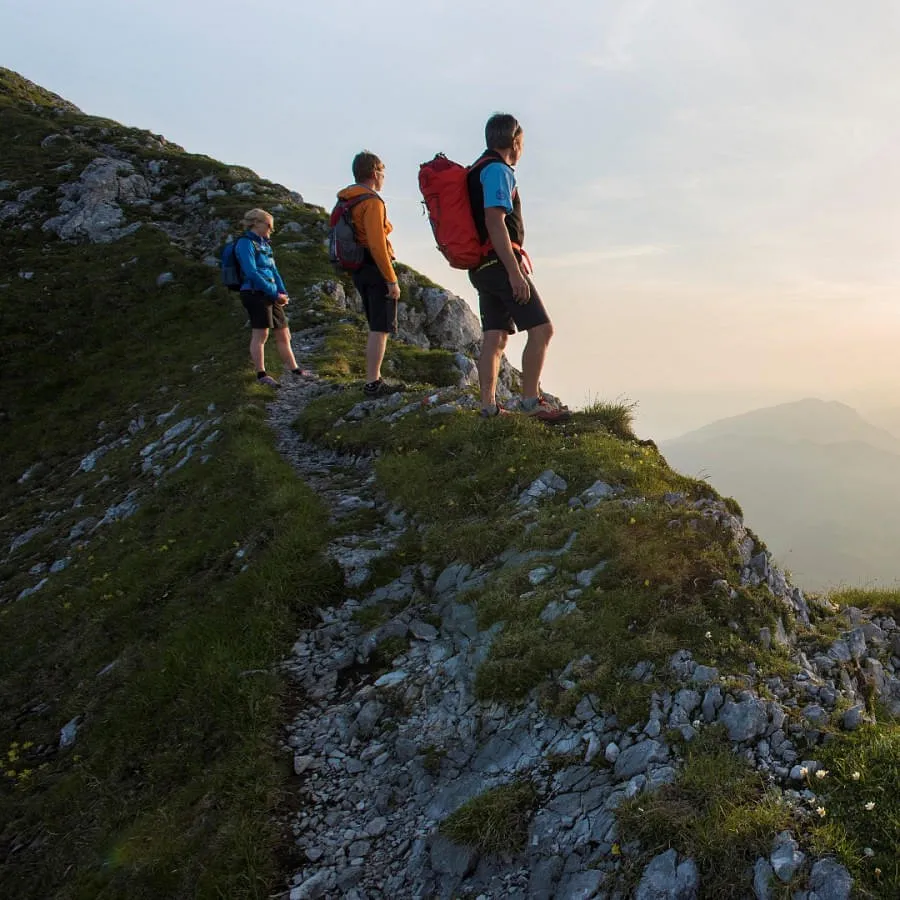 hd-morgenstimmung-beim-wandern-auf-dem-wilden-kaiserCgerdlfranz